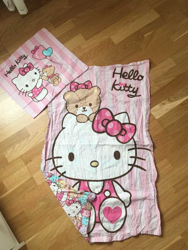 Hello Kitty Baby sengetøj
