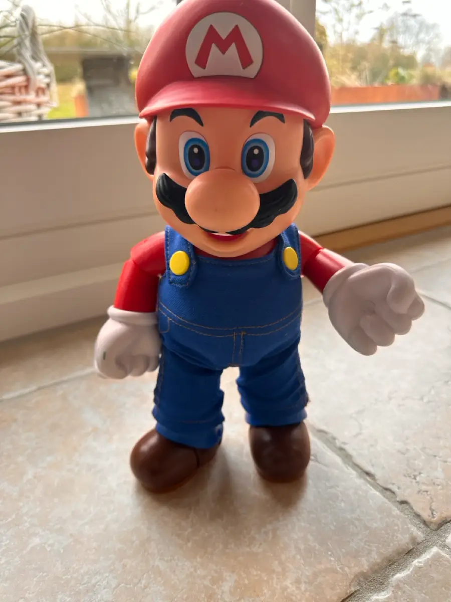 Super Mario Figur