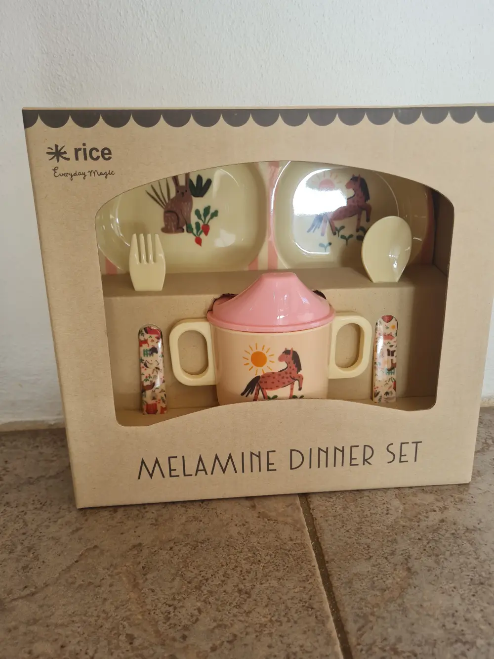 Ukendt Melamin Dinner Set