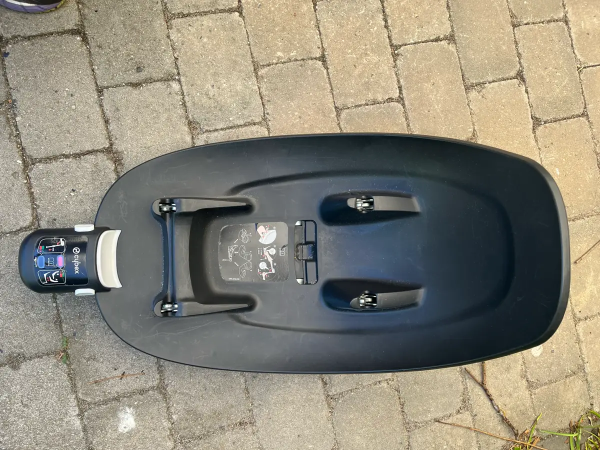 CYBEX Anton M isize autostol m base