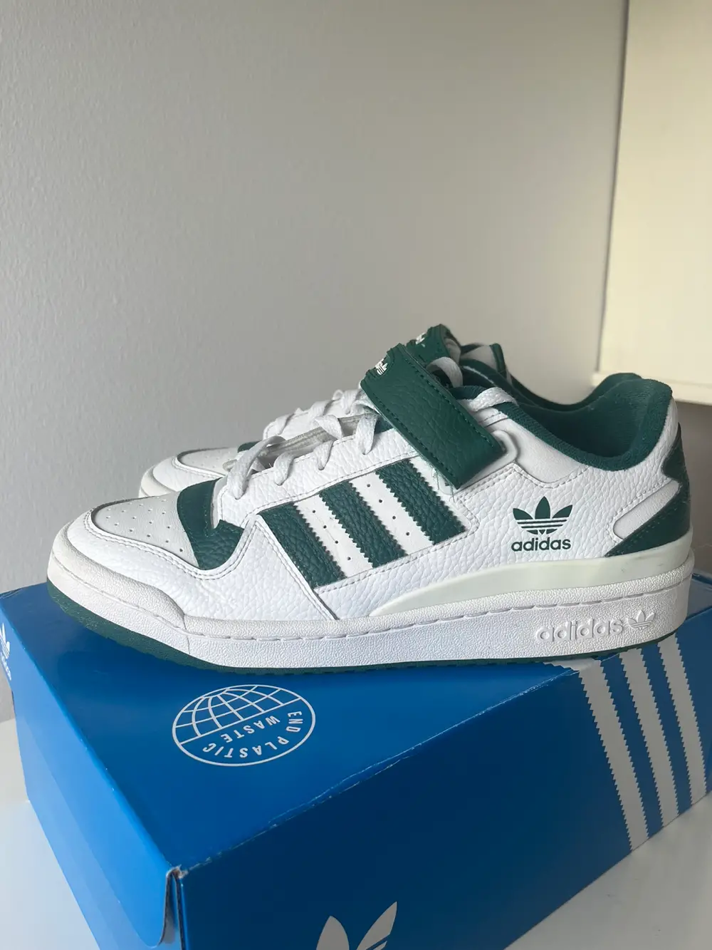 adidas Sneaker