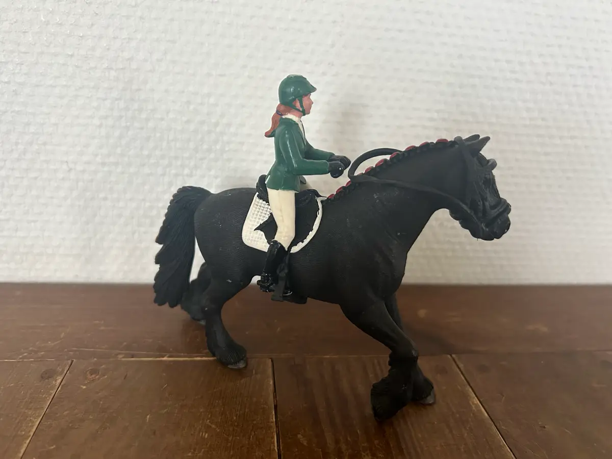 Schleich Hest med rytter