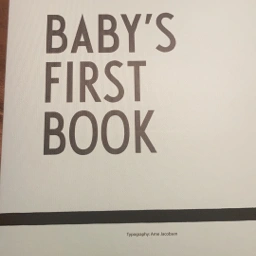 Baby's first book Barnets bog