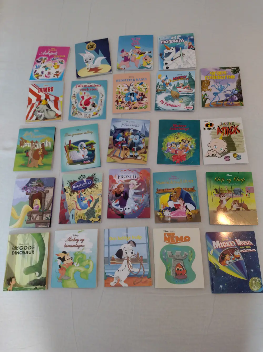 Disney julekalender 24 bøger Bog julekalender