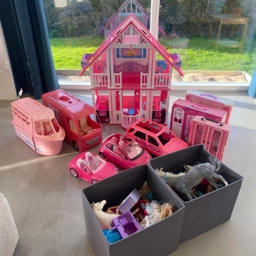 Barbie Hus