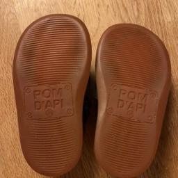 Pom D′Api Sandaler