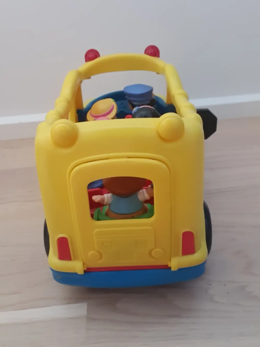 Fisher Price Bus med lyd og figurer