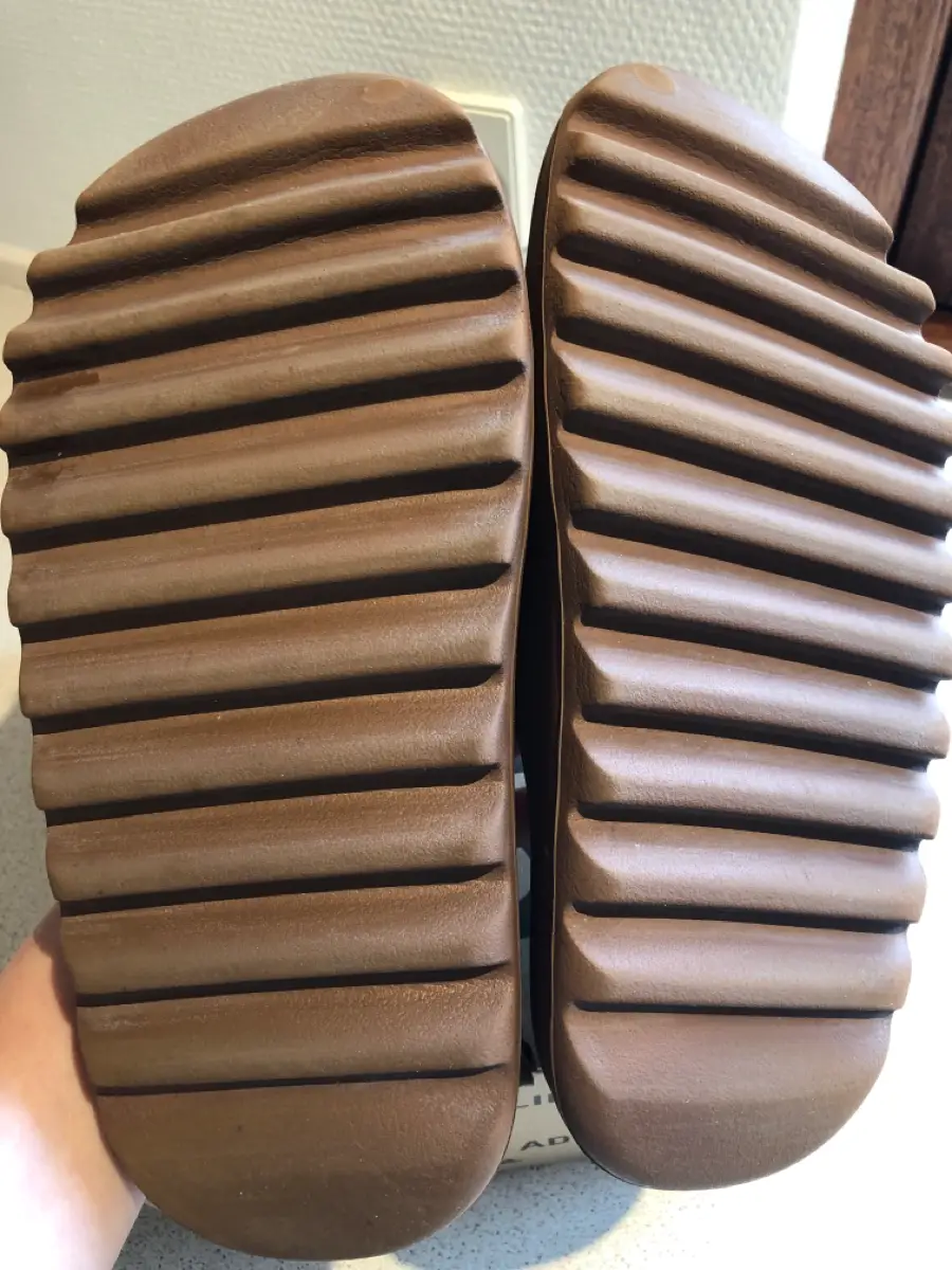 adidas Yeezy slides sandaler