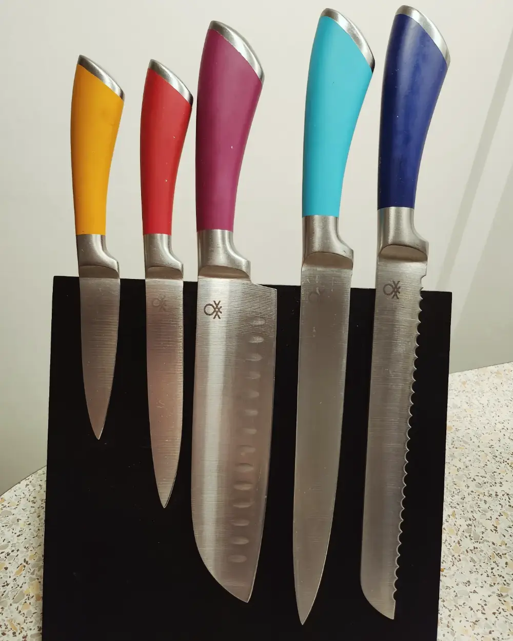 United Colors of Benetton knive og stativ / knives