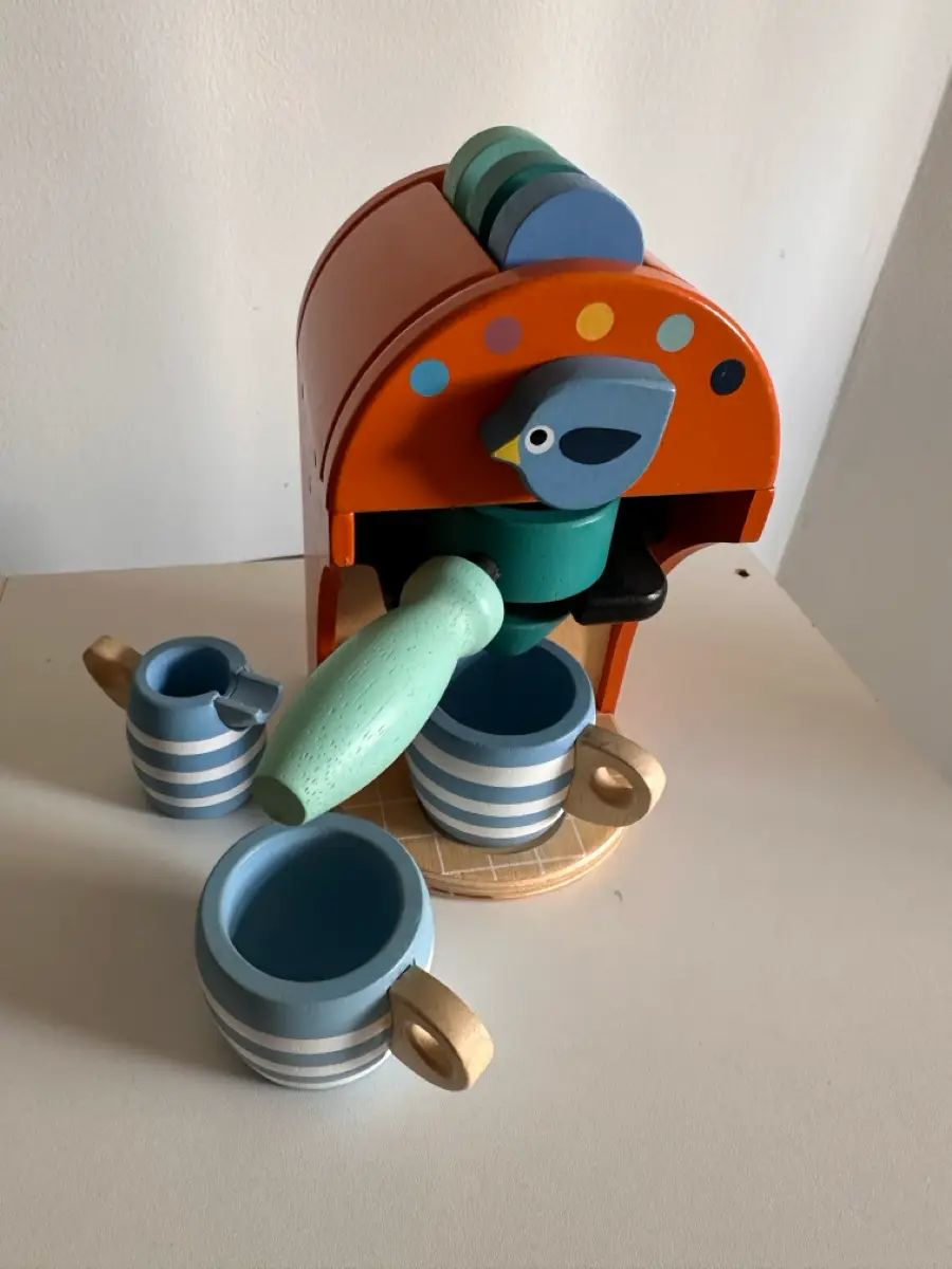 Unknown Toy coffee machine