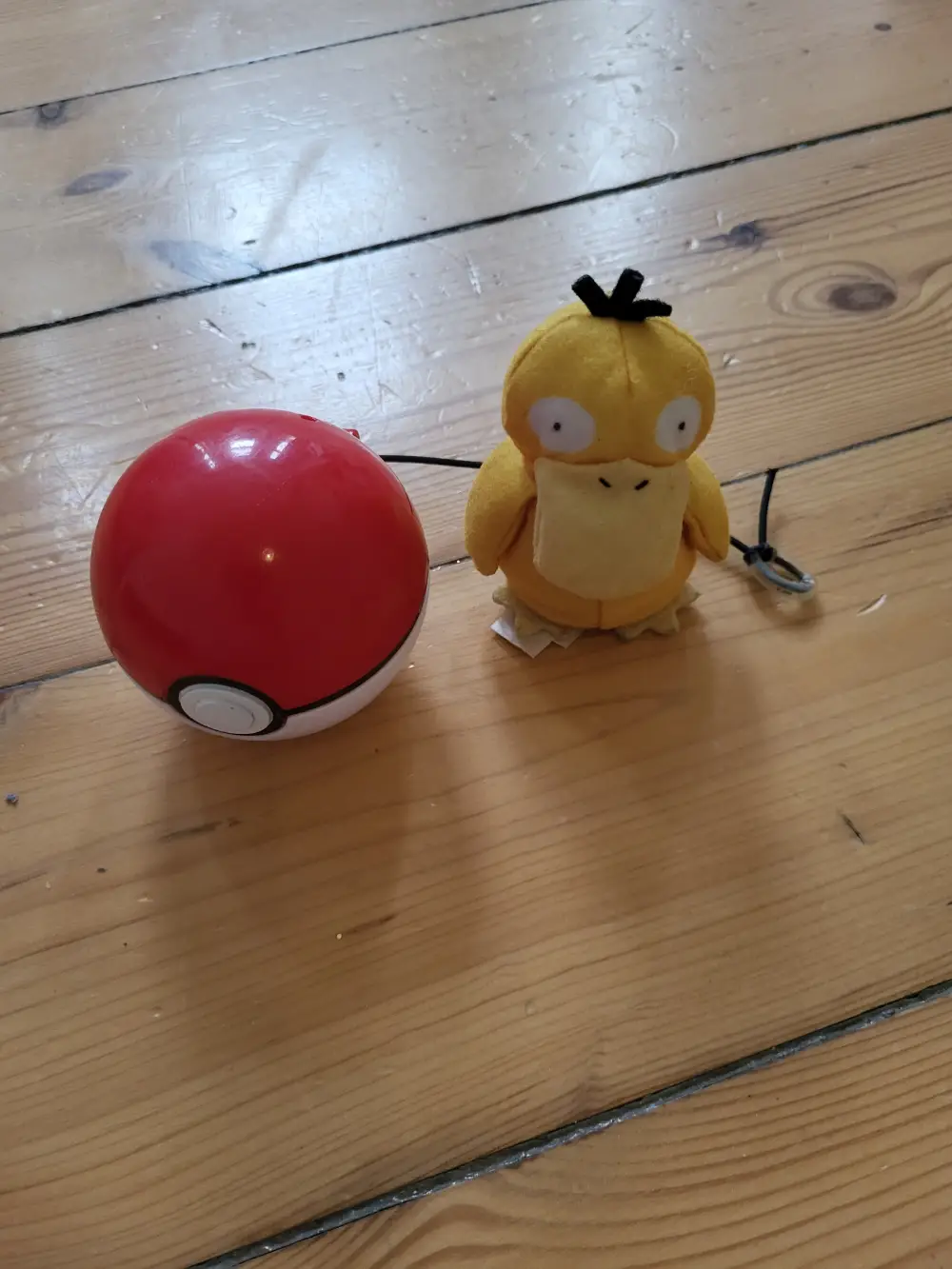 Pokémon Toss 'n pop pokeball Psyduck