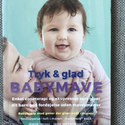 tryk og glad babymave Bog