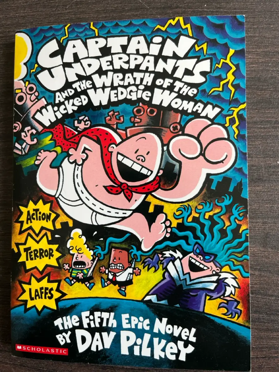 Captain Underpants UK bog 5 billedbog Engelsk bog om superhelten