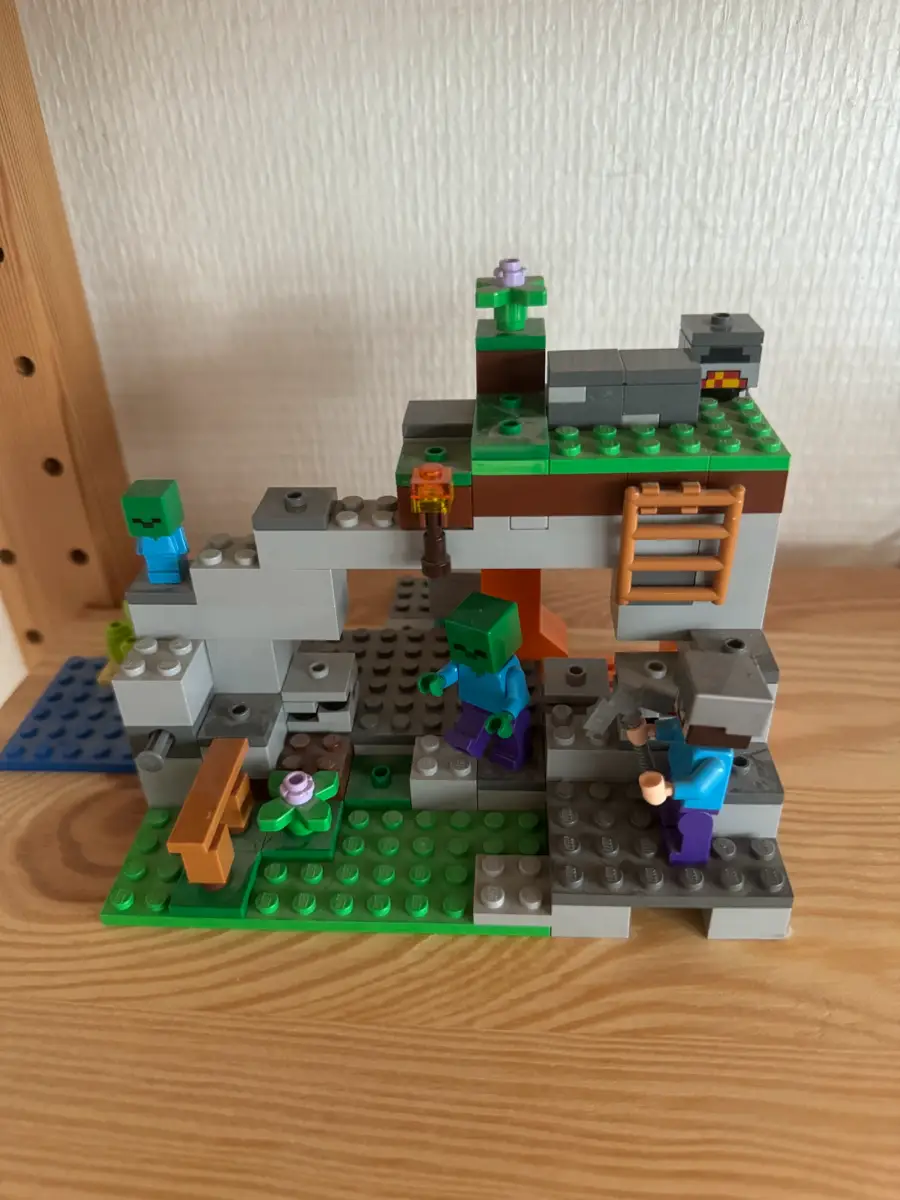 LEGO Minecraft 21141