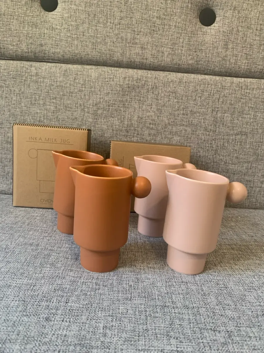 OYOY 4 nye vaser/mælkekander