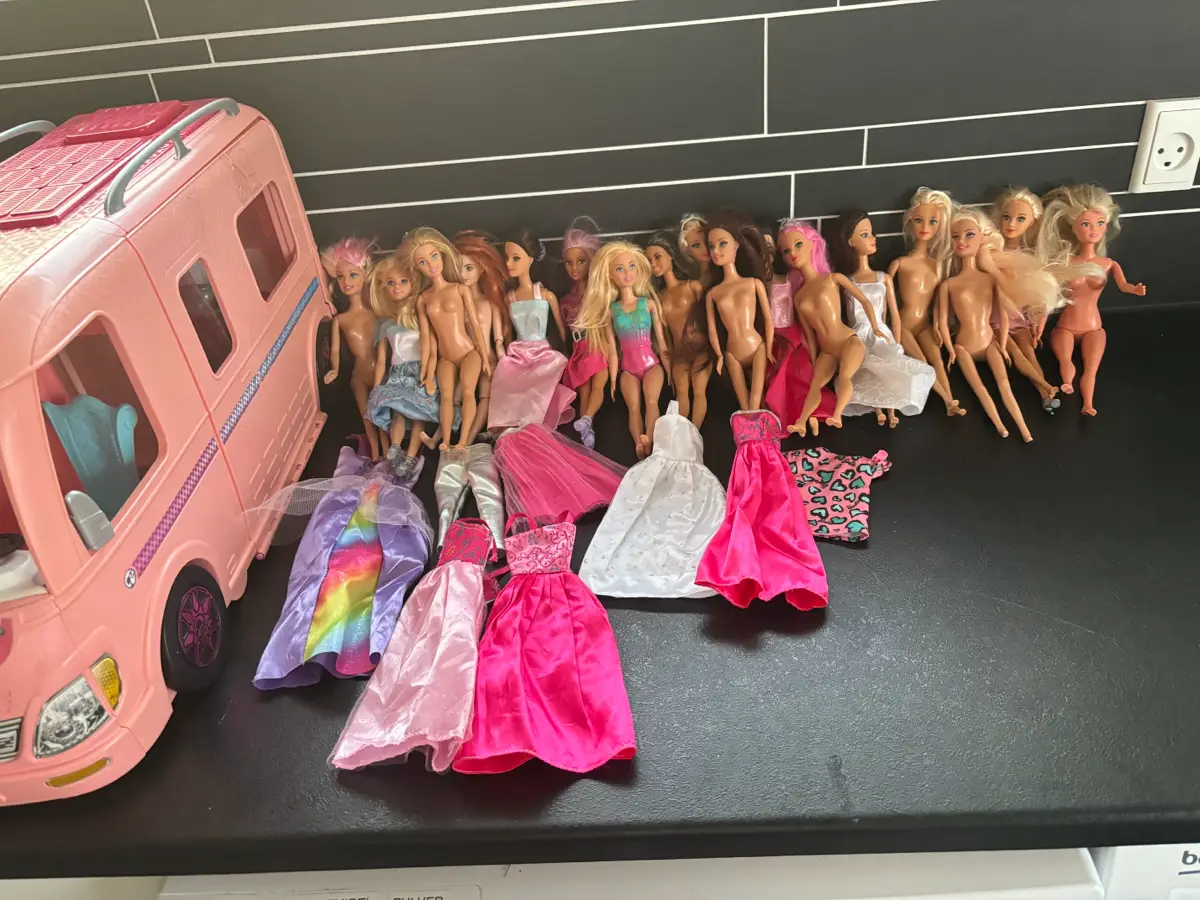 Barbie Dukker autocamper bil