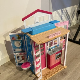 Barbie Foldbart hus