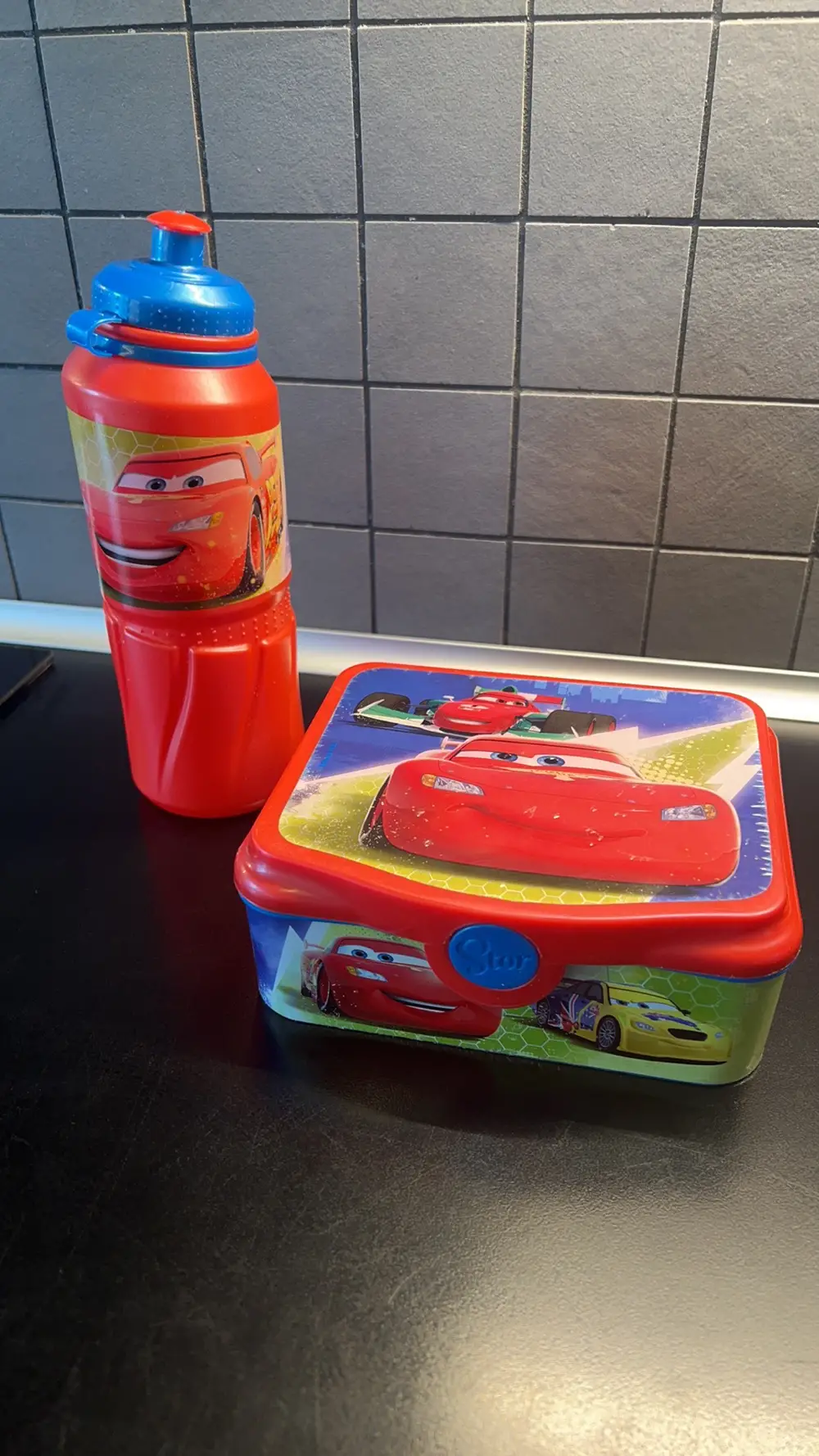 Disney Cars madpakke og dunk