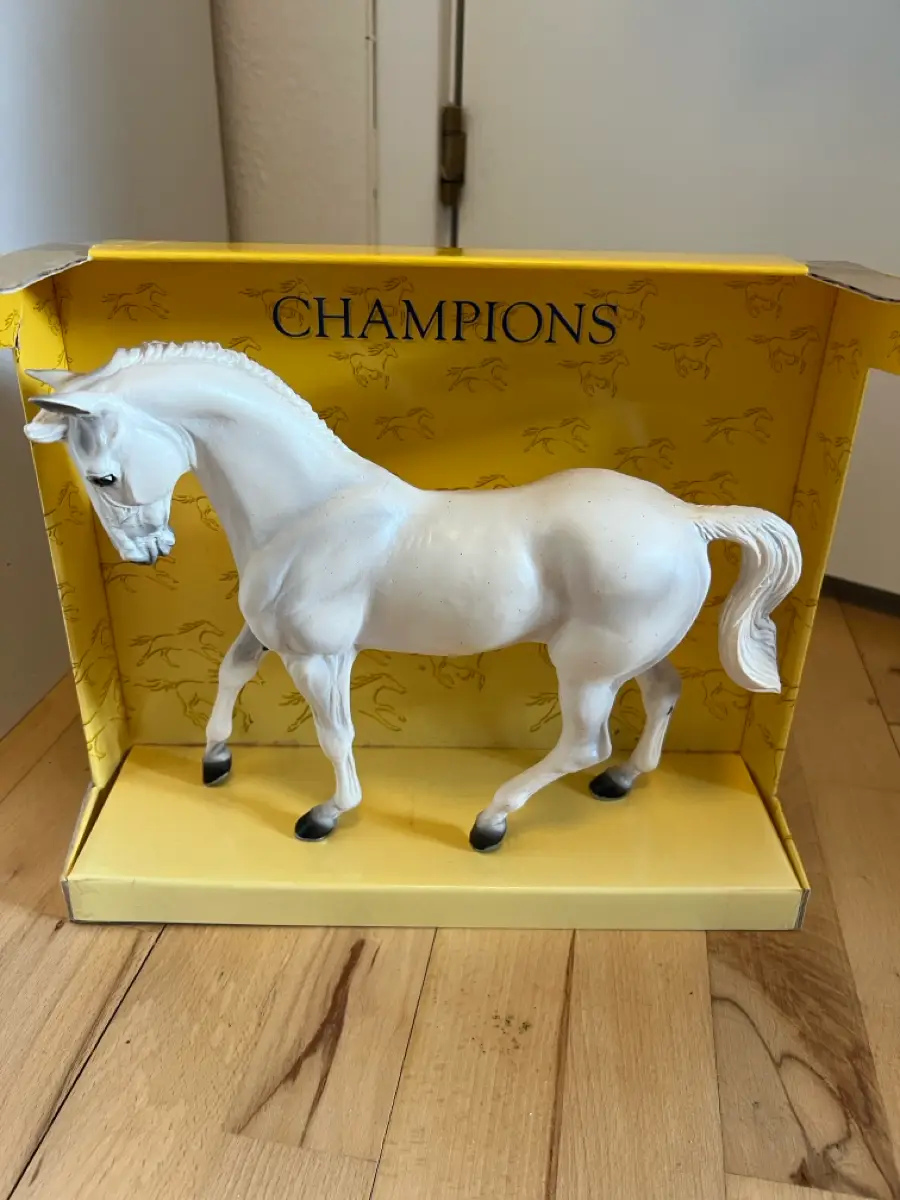 Breyer Hest Milton