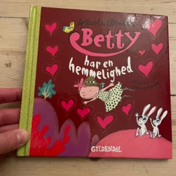 Betty har en hemmelighed Bog