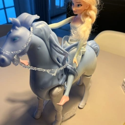 Disney Elsa og Nokk