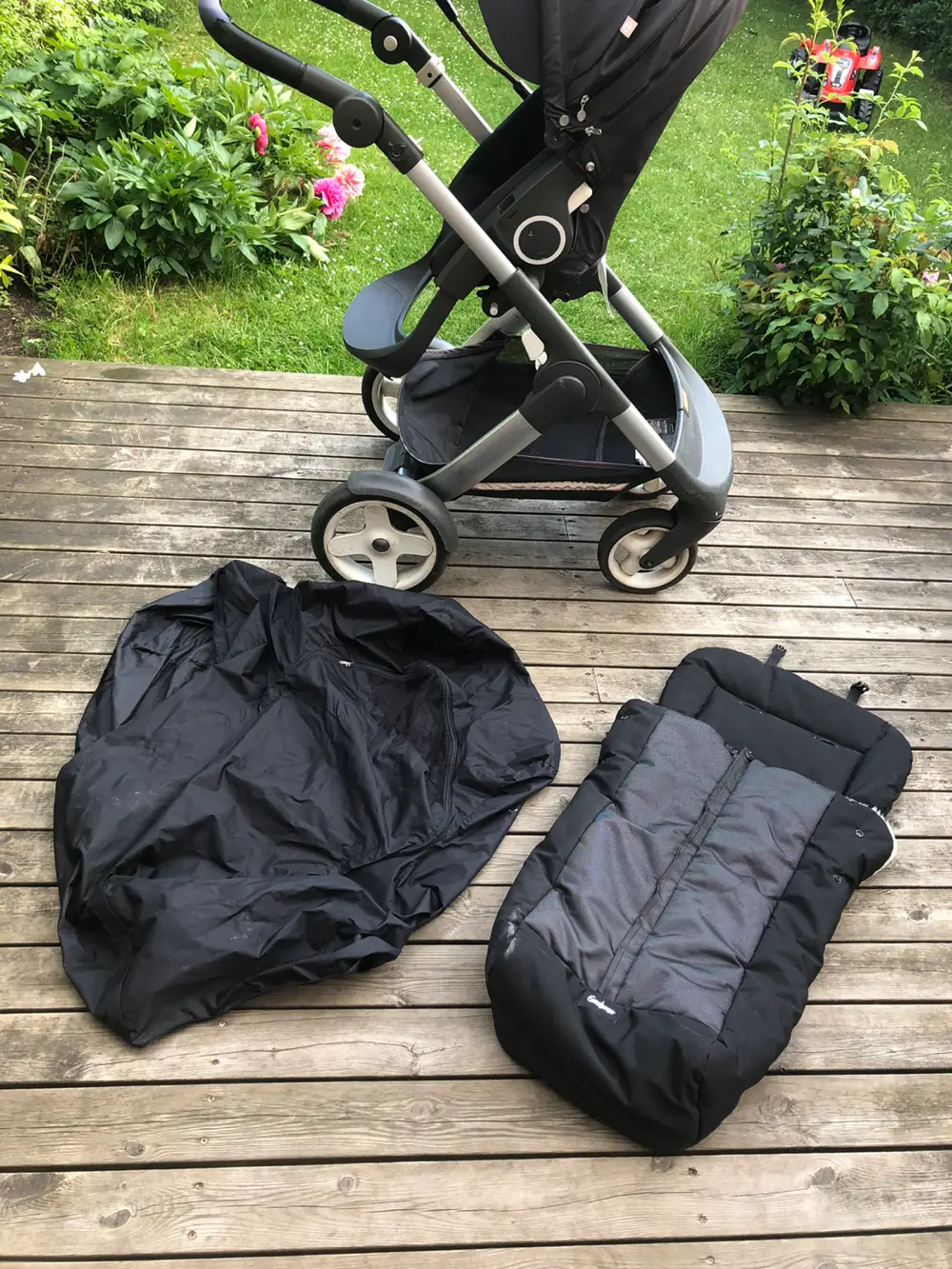 Stokke Trailz barnevogn og izi go