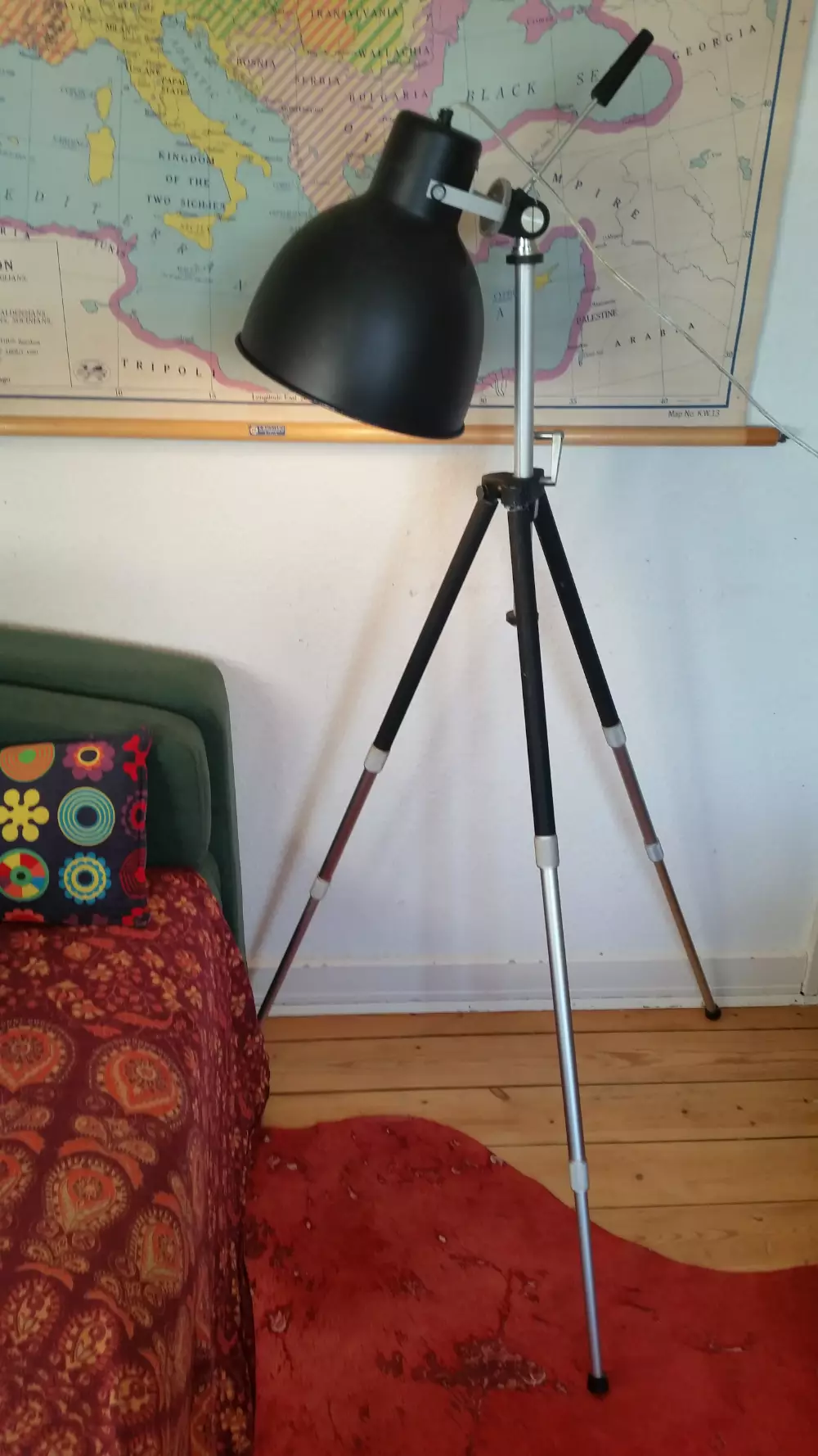 Unika gulvlampe Special design lampe på stativ