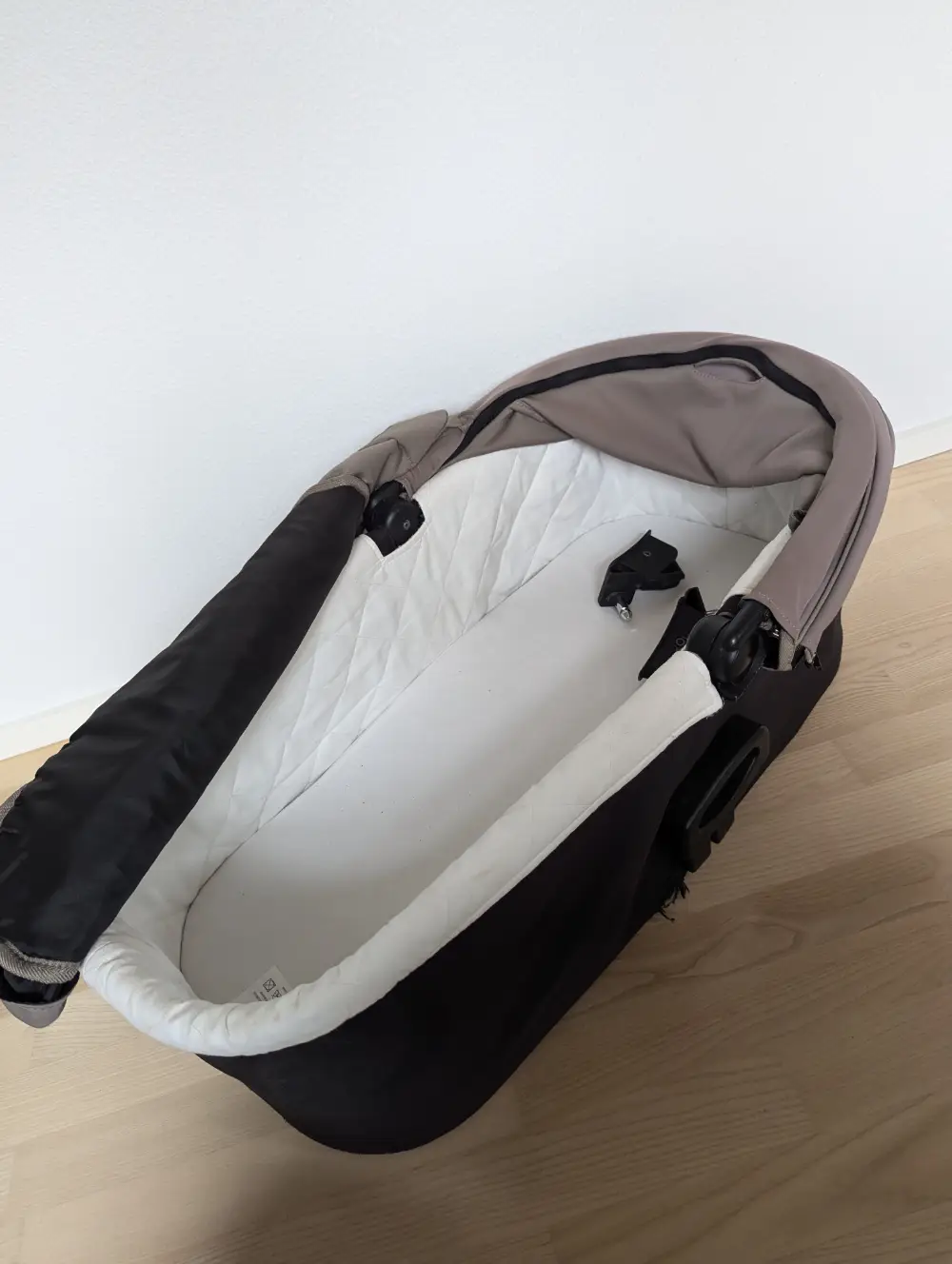 Baby Jogger Lift pram adapter