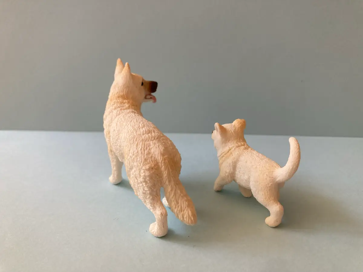 Schleich Hvide schæferhunde