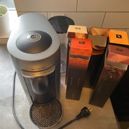 Nespresso Vertuo deluxe titan