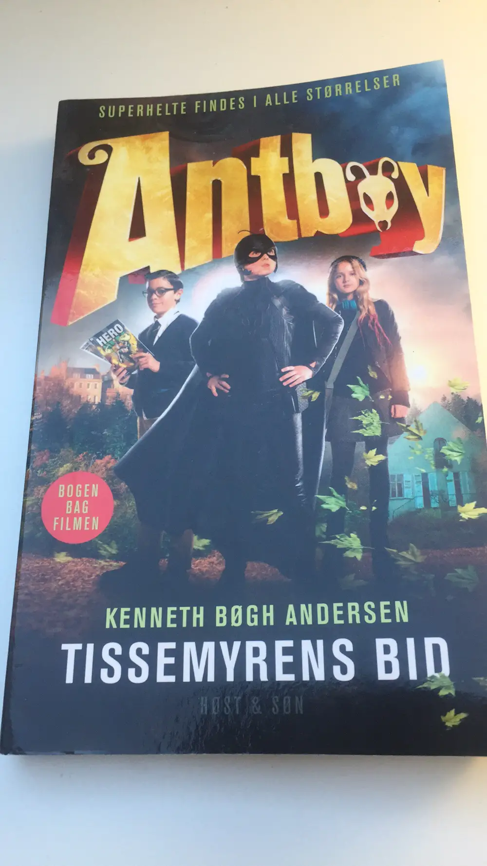 Antboy Tissemyrens bid bog