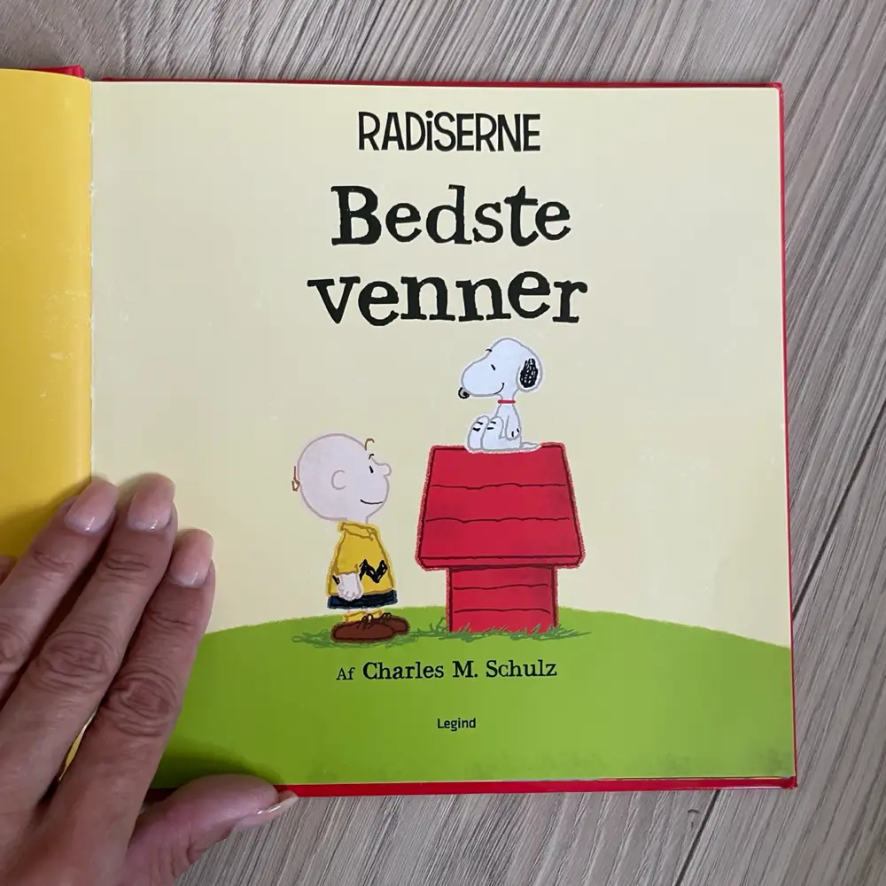 Radiserne - Bedste venner Radiserne nuser bog