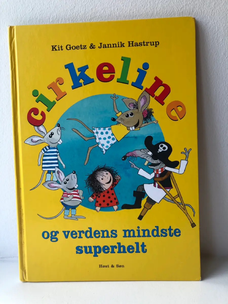 Cirkeline og verdens mindste superhelt Bog