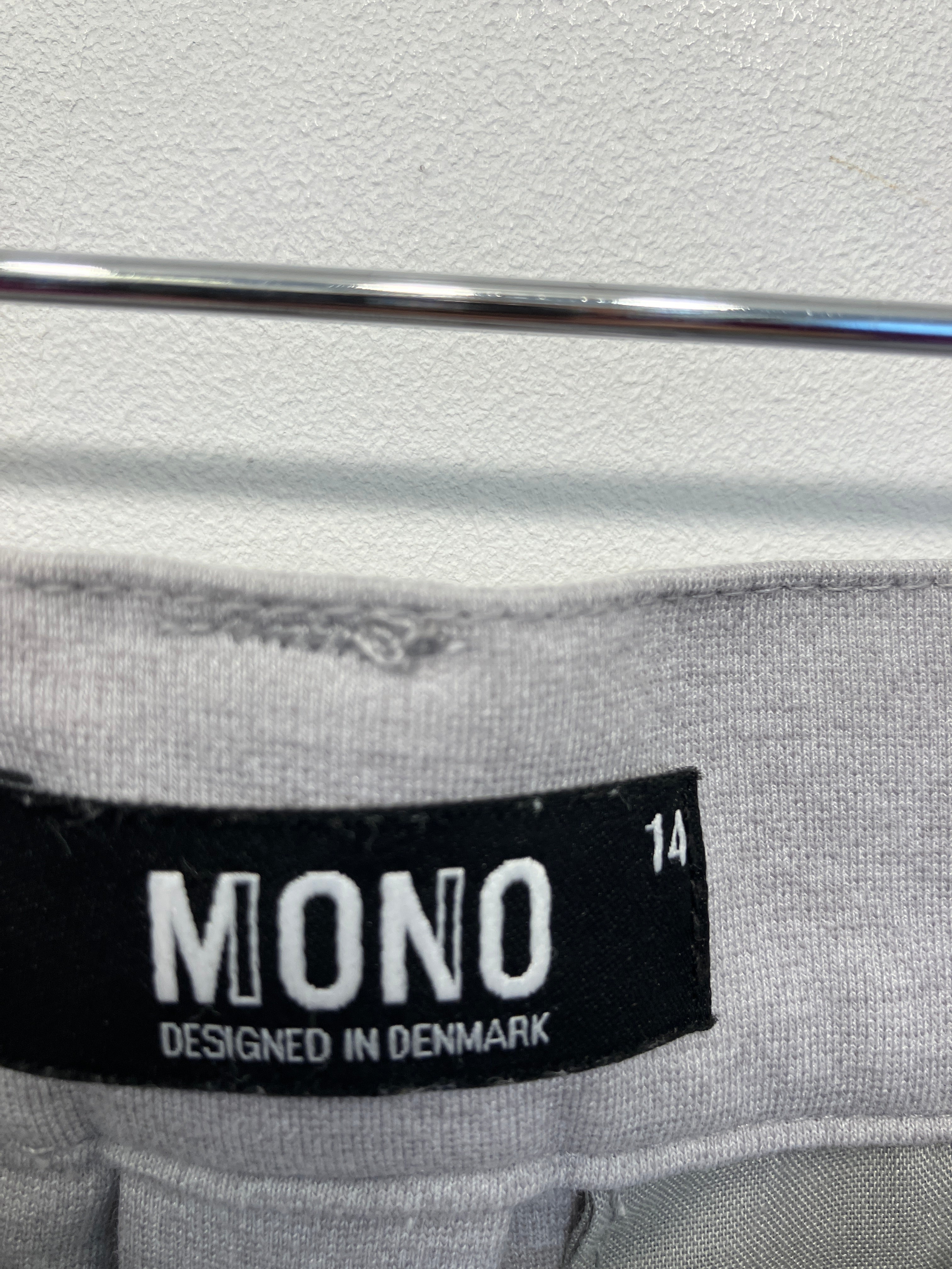 Mono Shorts