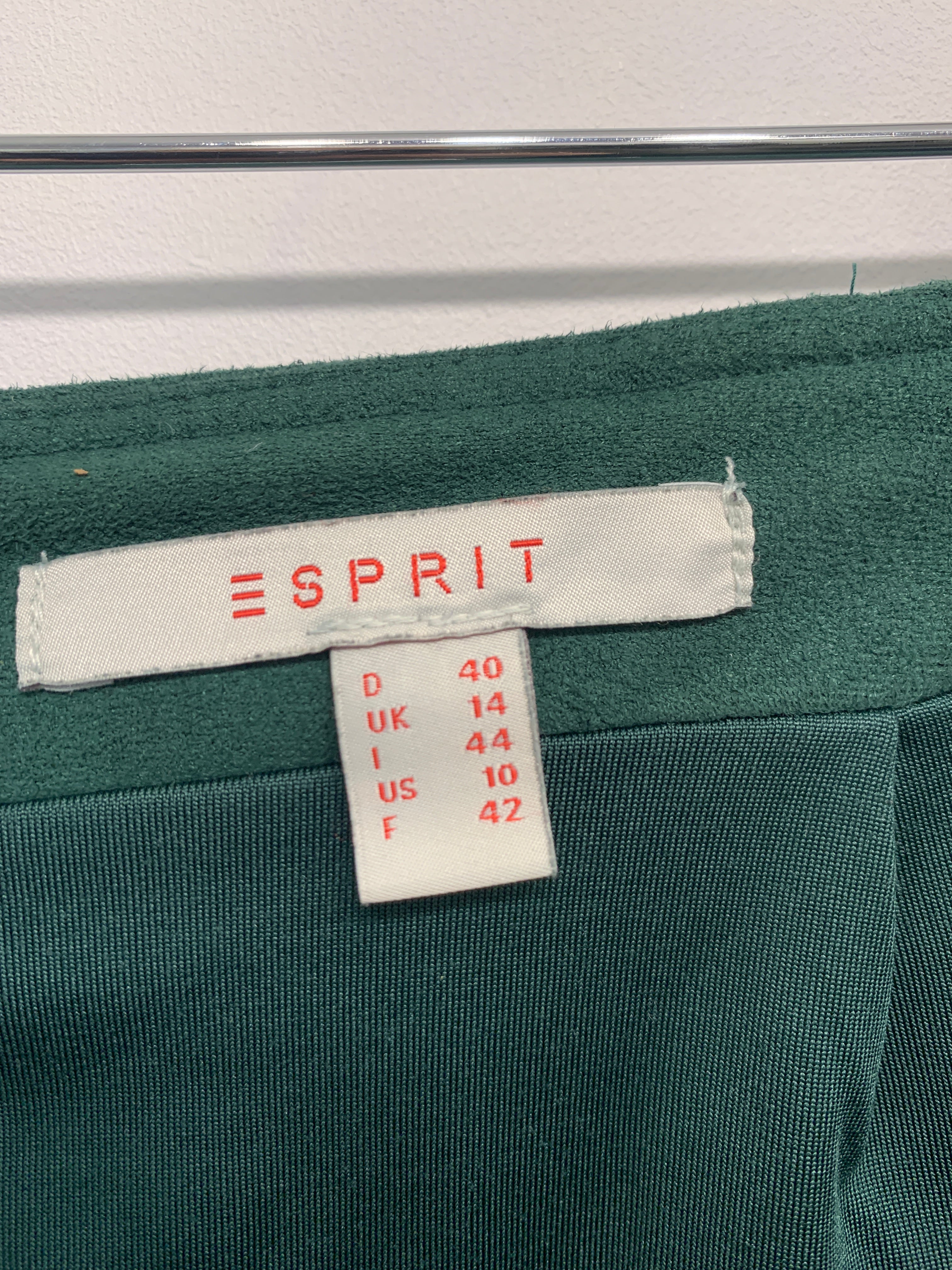 Esprit Nederdel