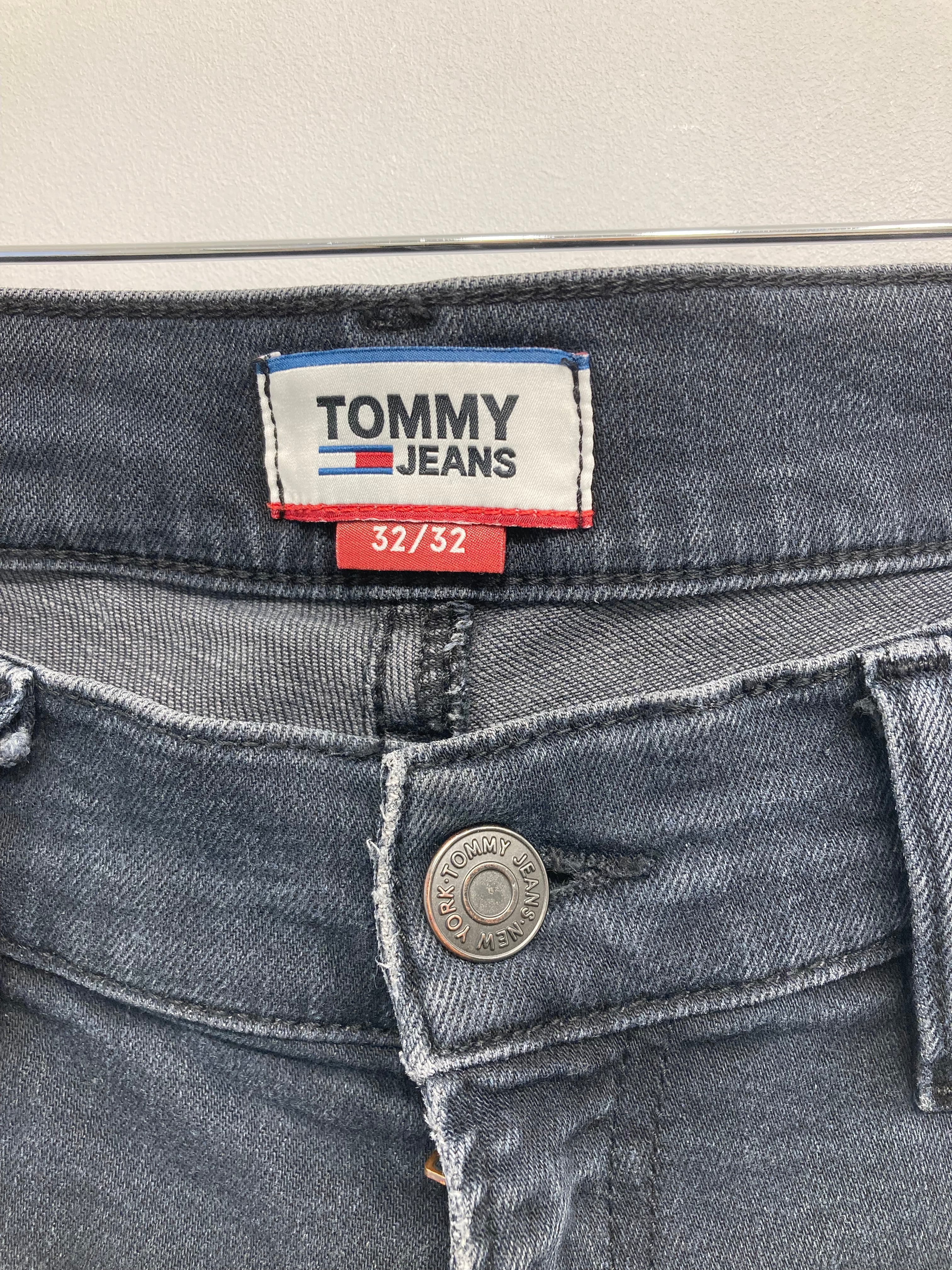 Tommy Jeans