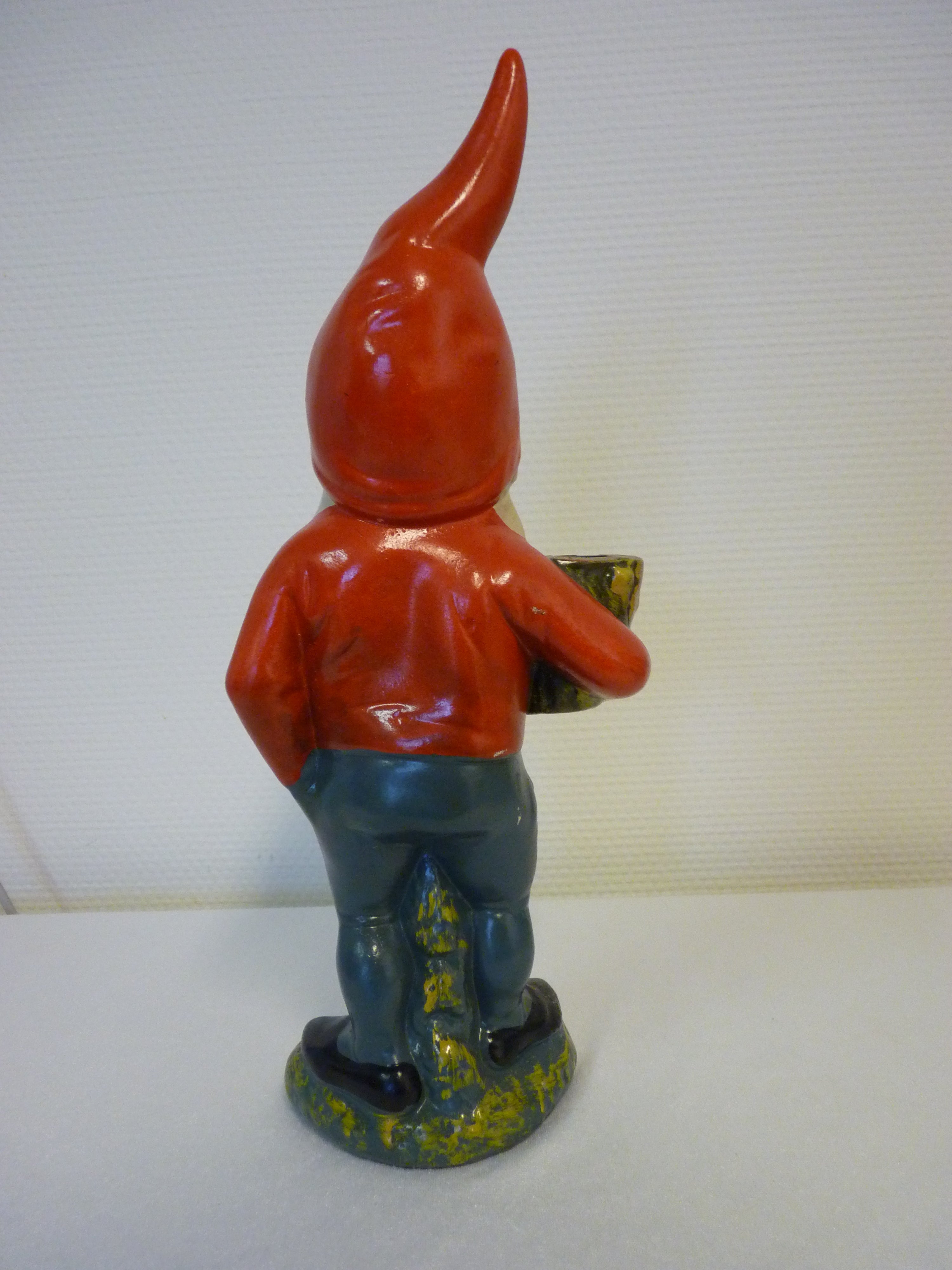 Fin gammel terracotta nisse