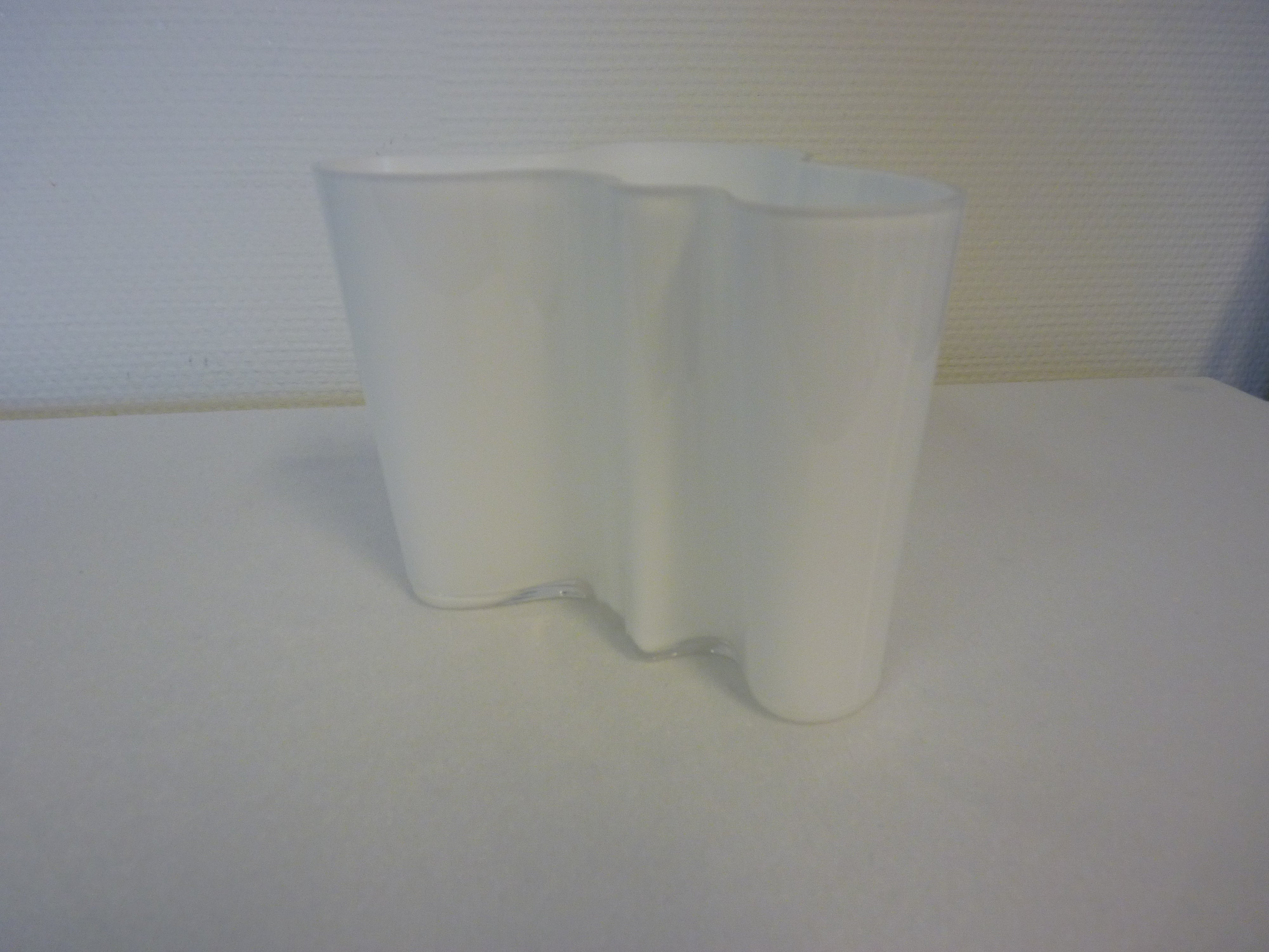 Iittala Aalto 12 cm vase opal