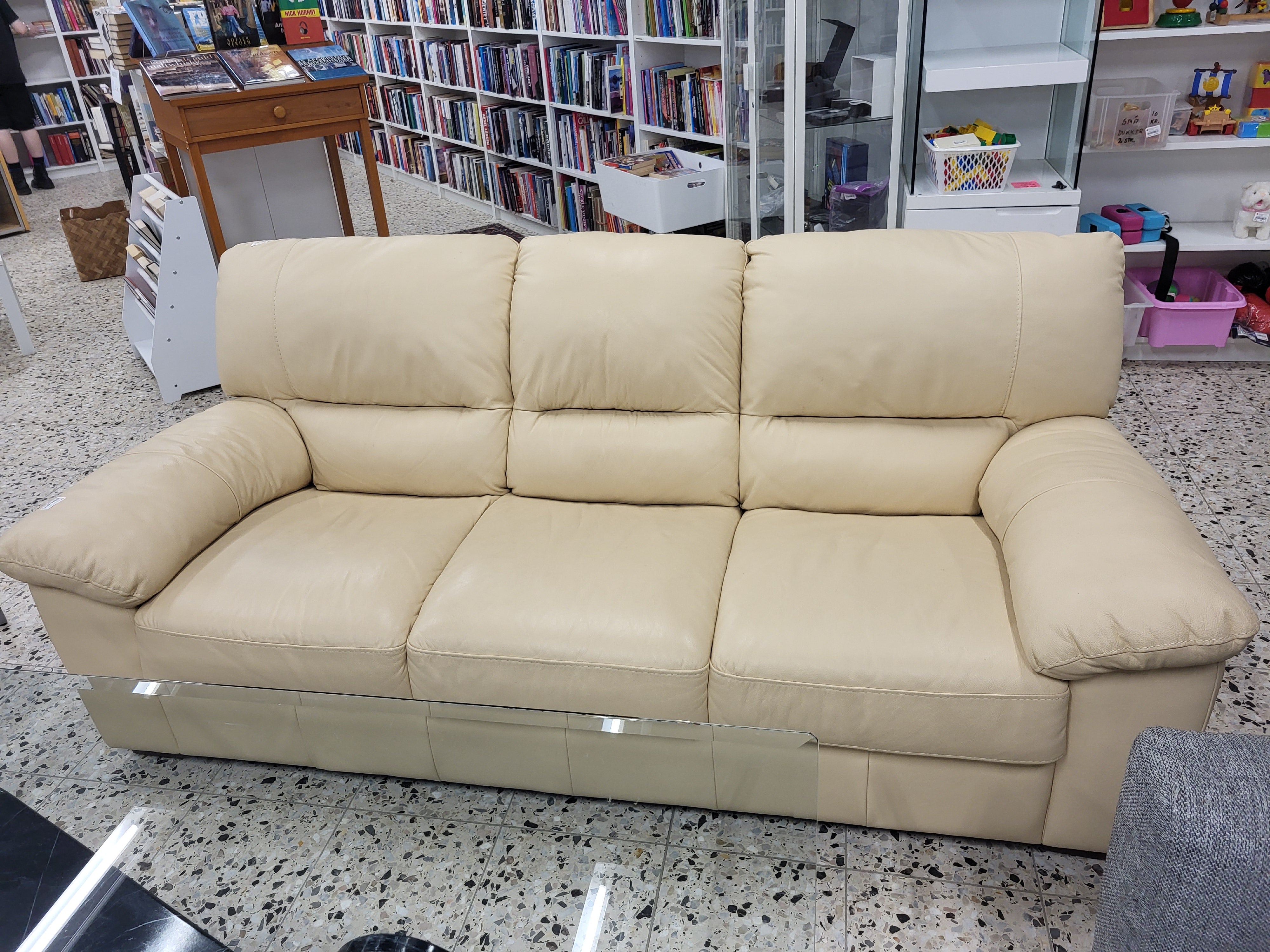 Violino beige skindsofa 3 personer