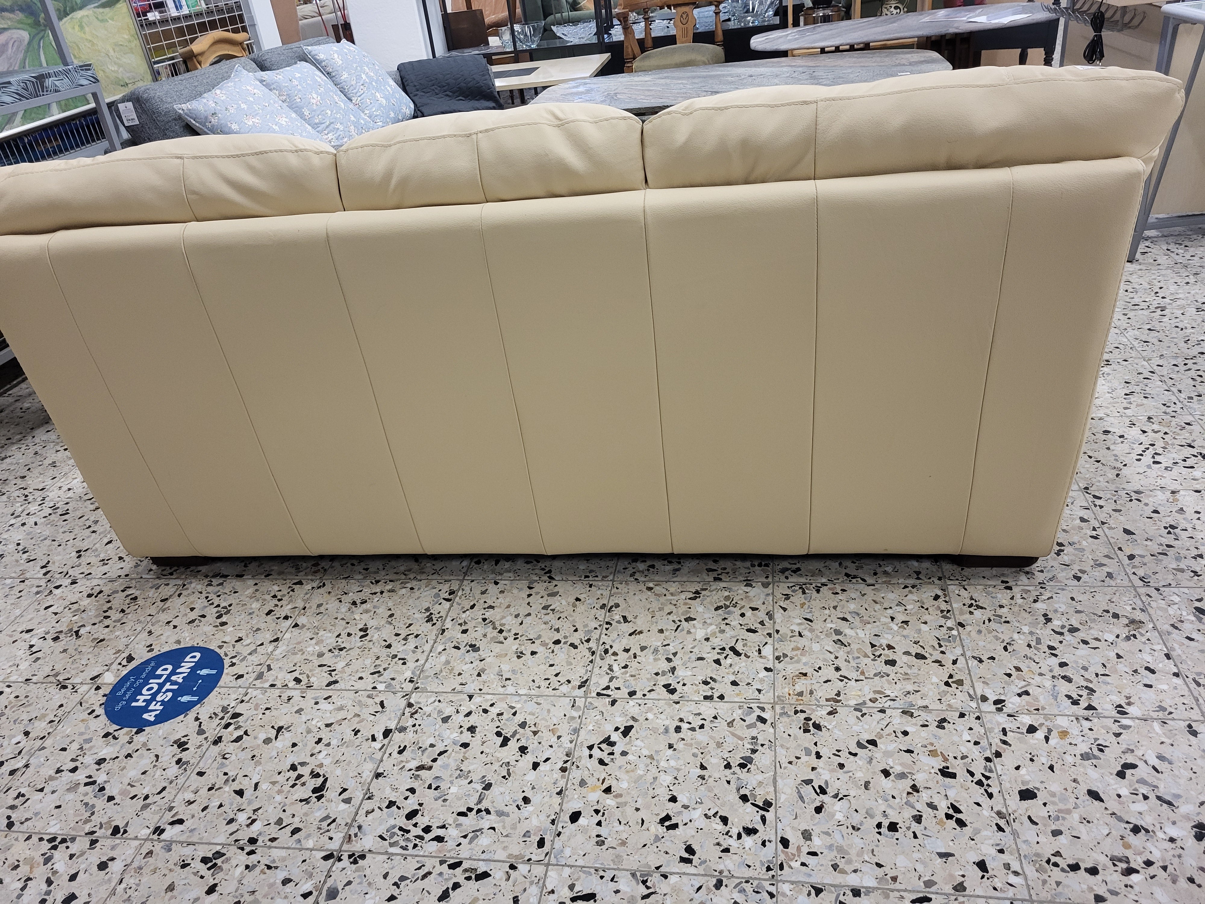 Violino beige skindsofa 3 personer