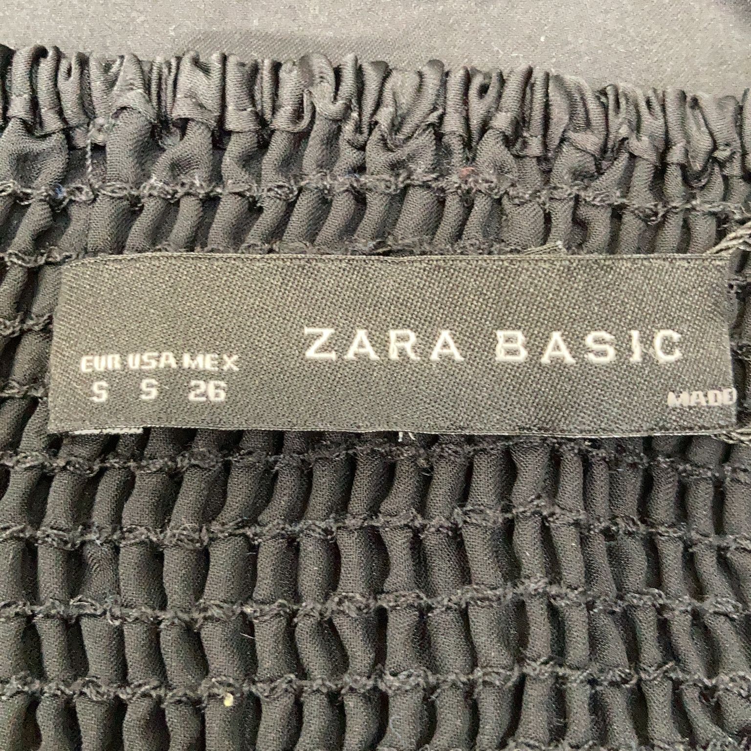 Zara Basic