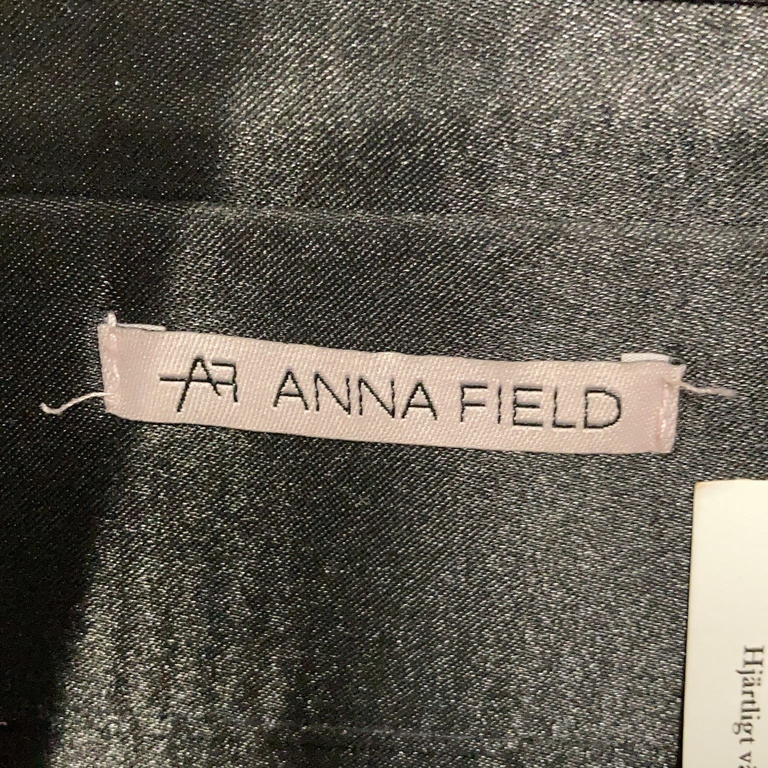 Anna Field