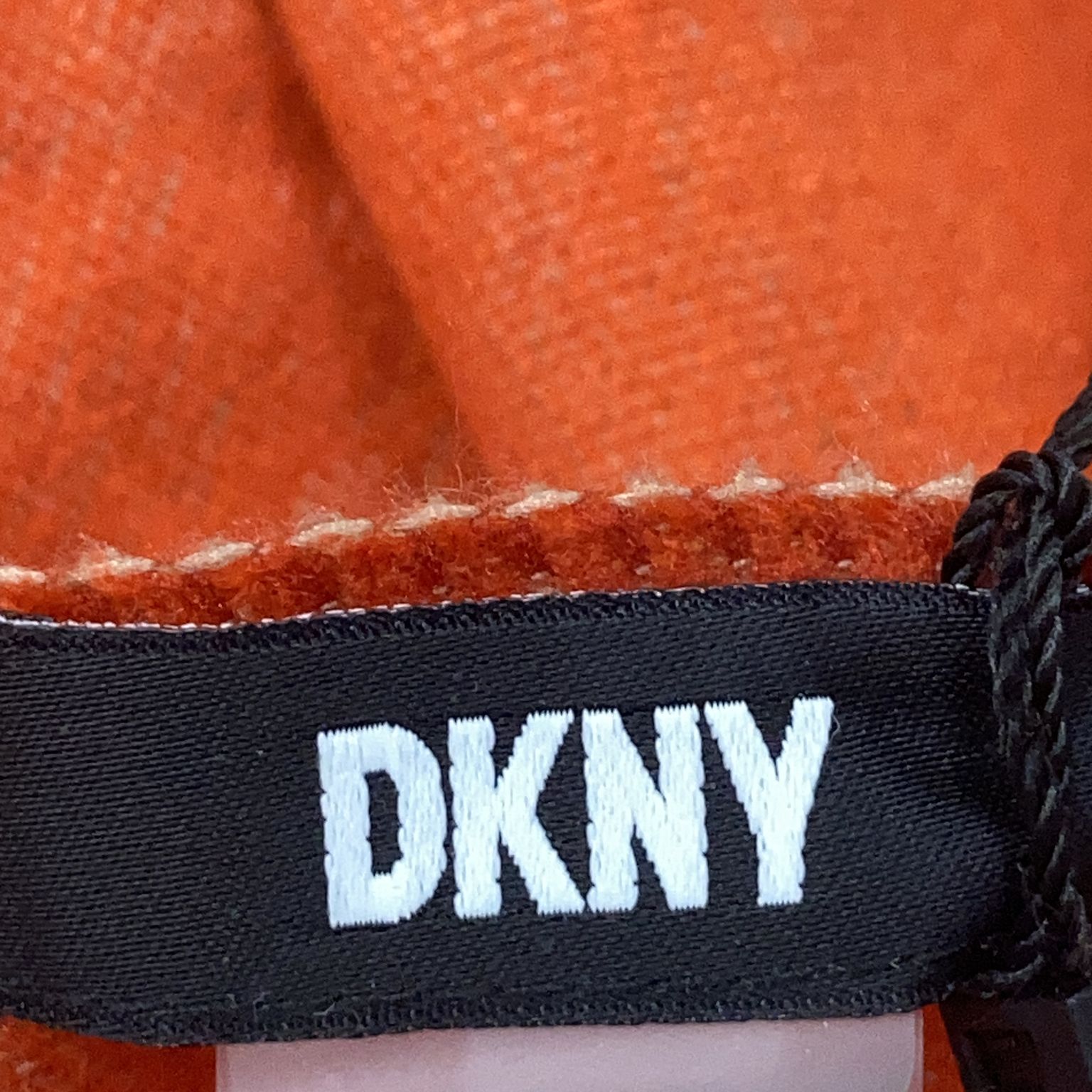 DKNY