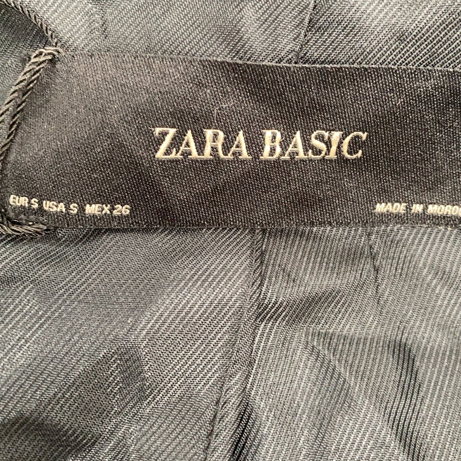 Zara Basic