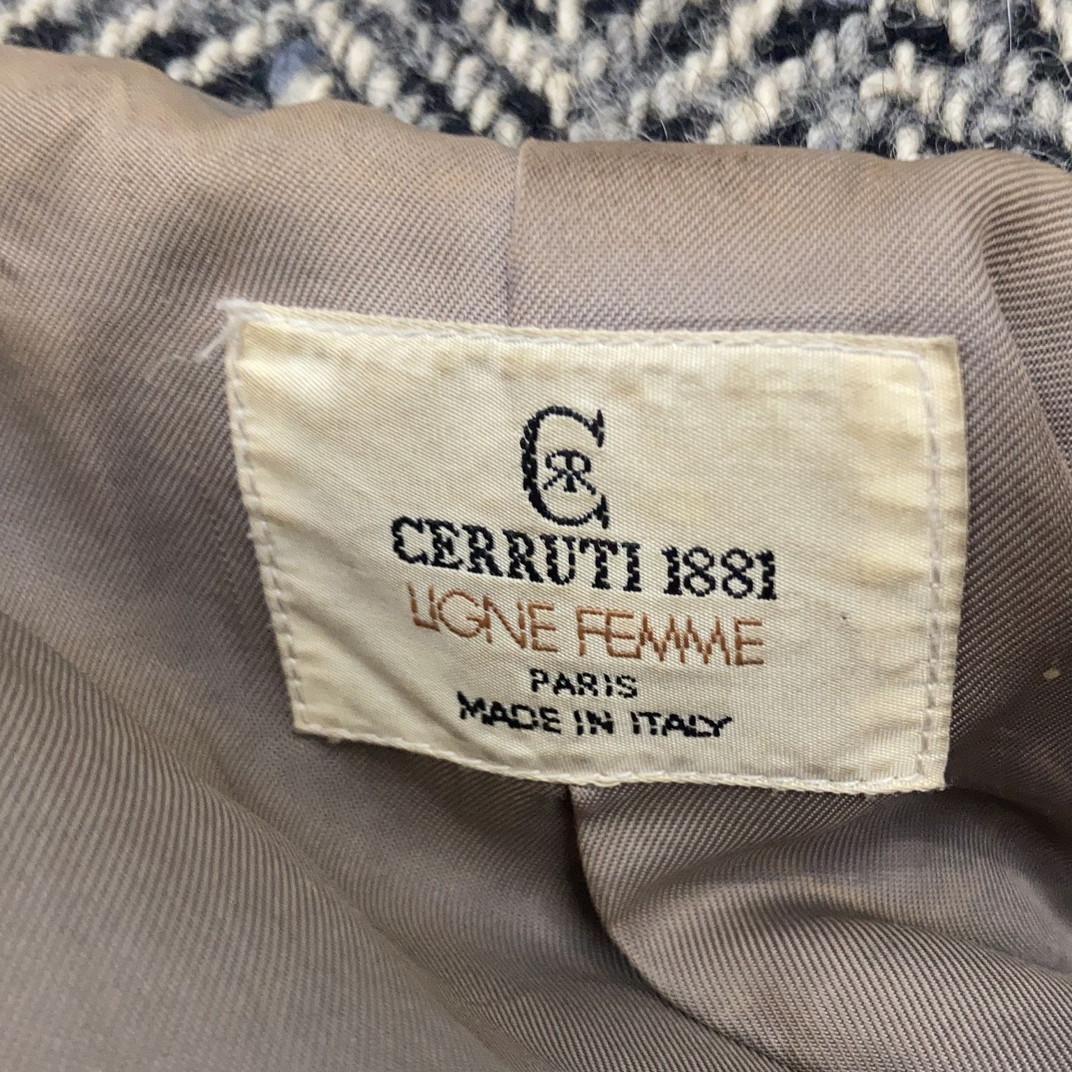 Cerruti 1881