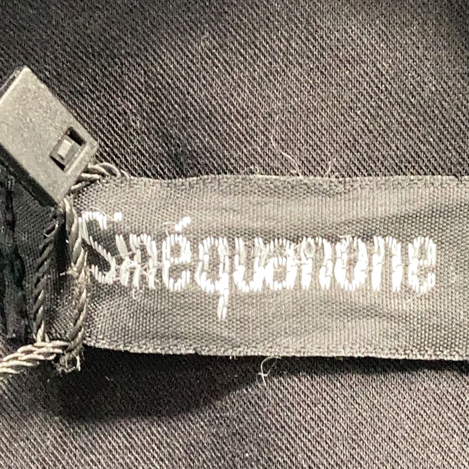 Sinéquanone