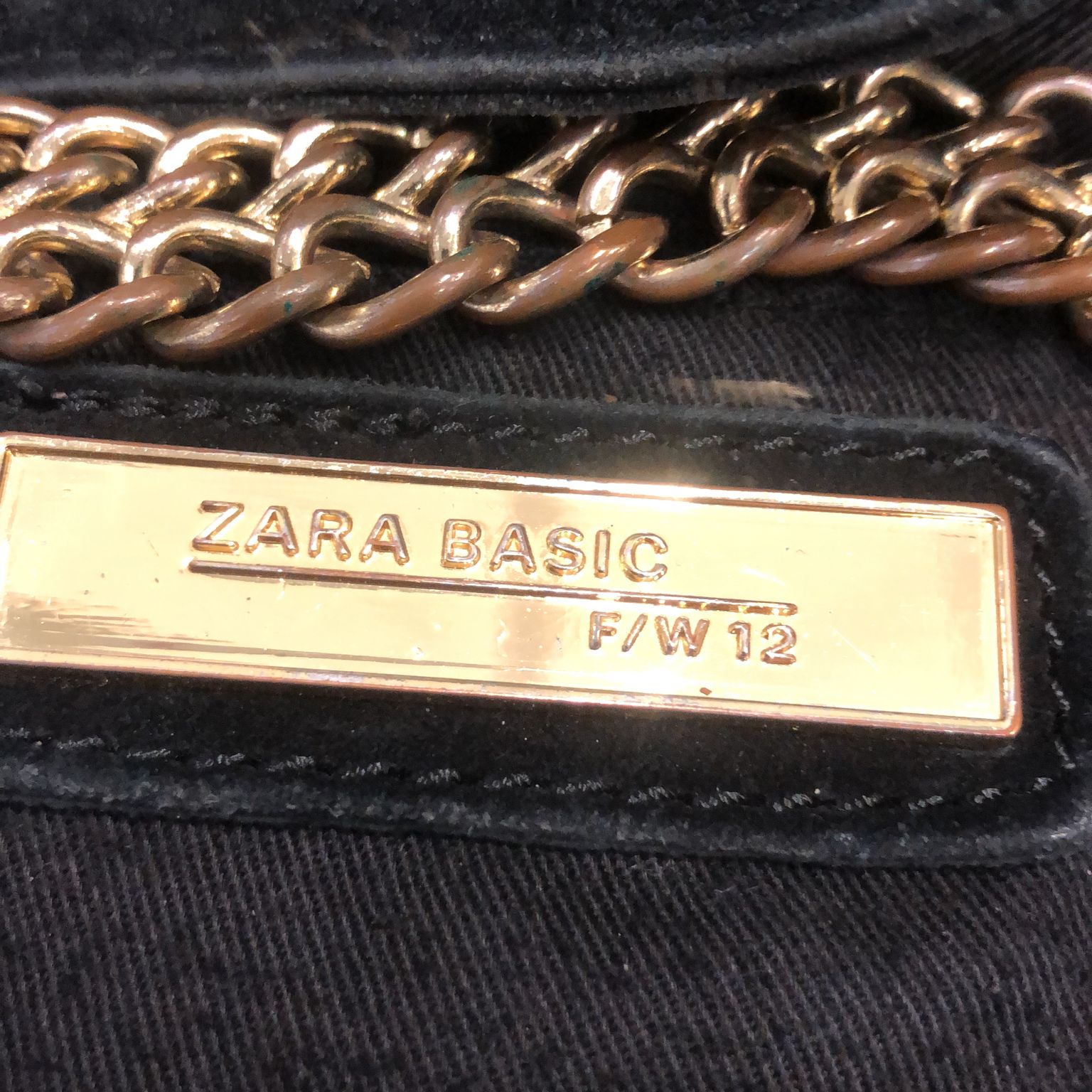 Zara Basic