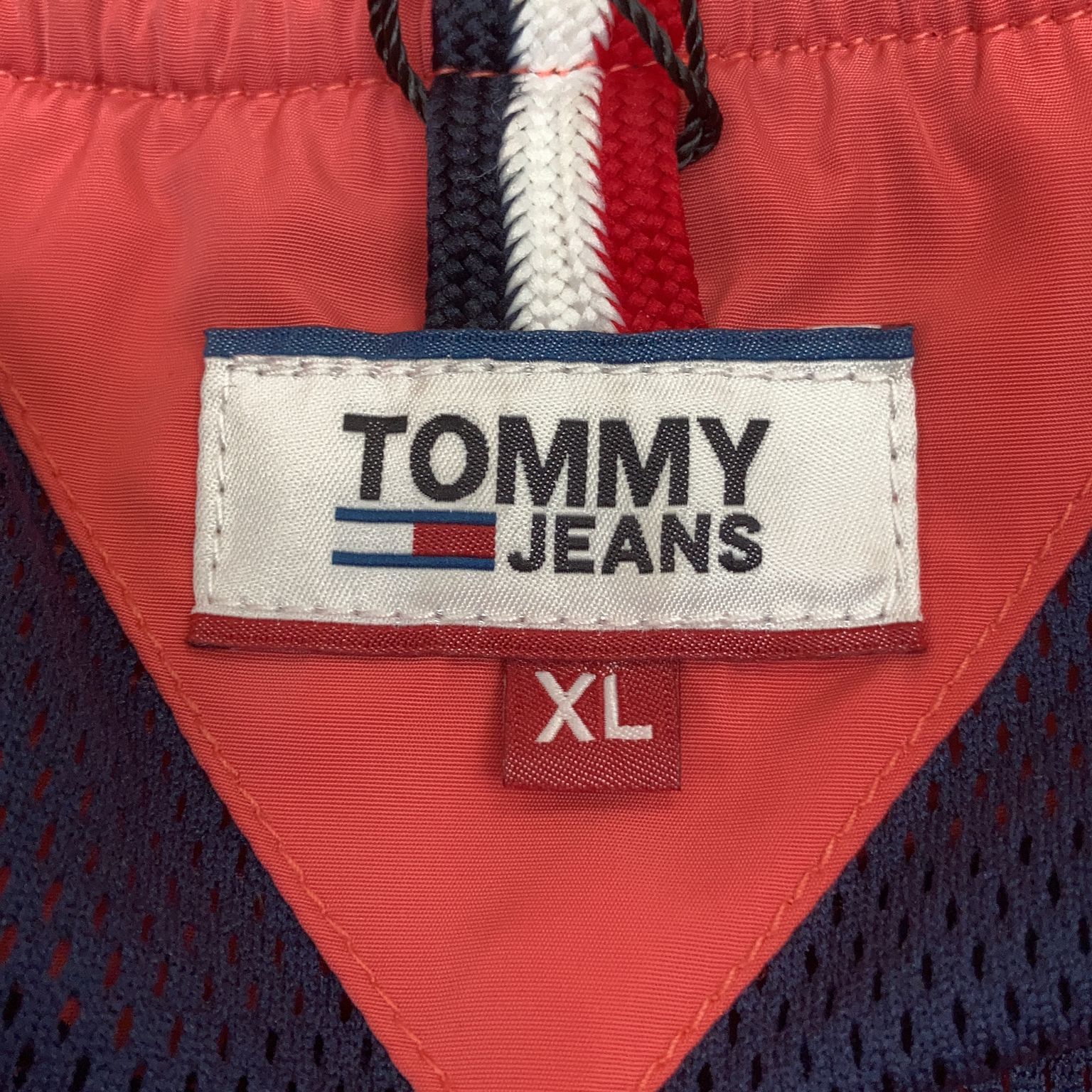 Tommy Hilfiger