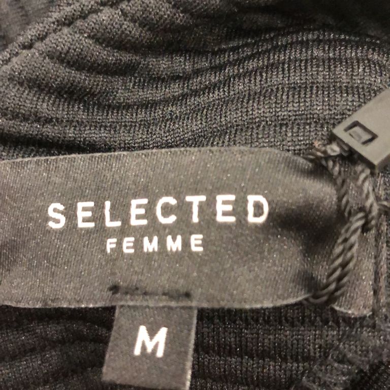 Selected Femme