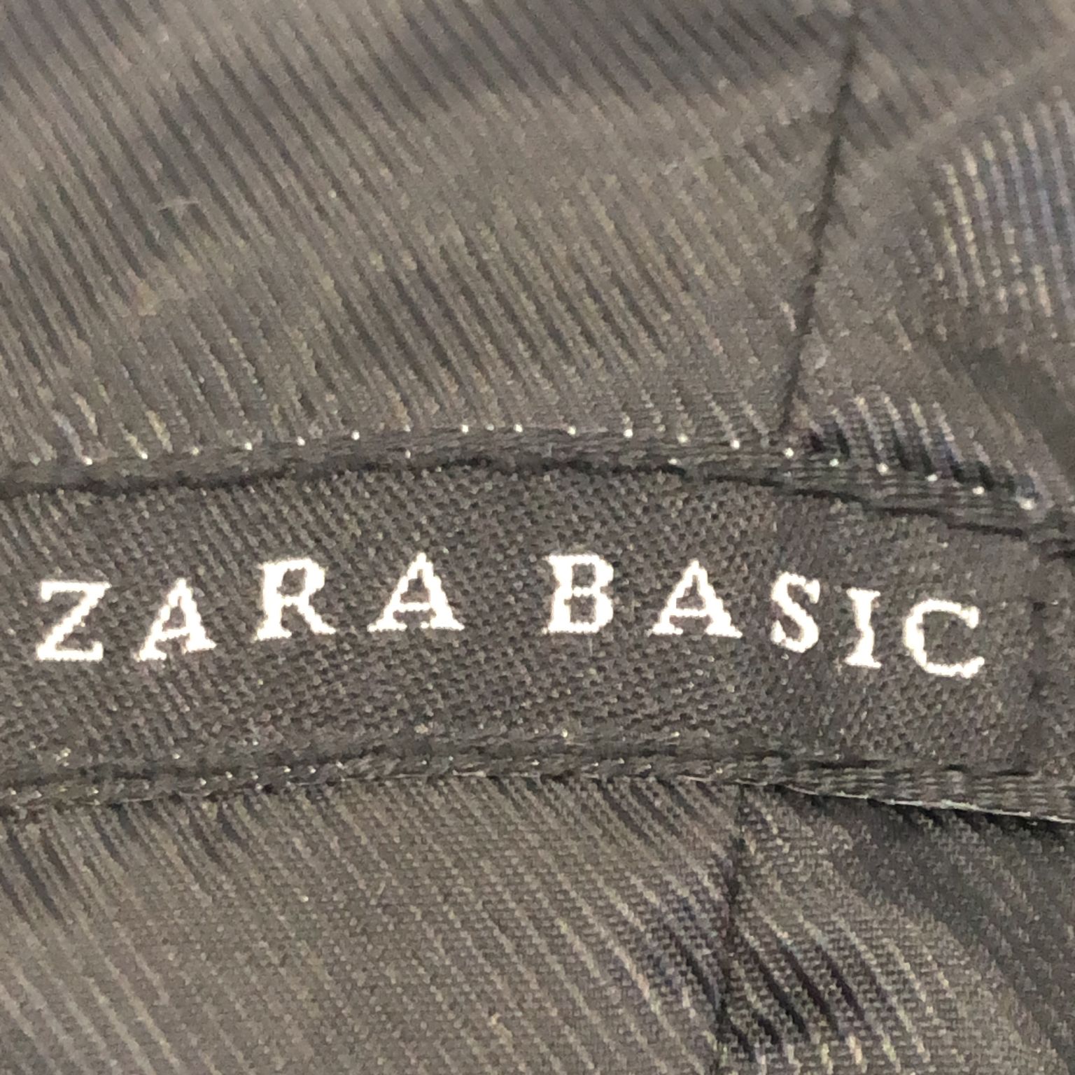 Zara Basic